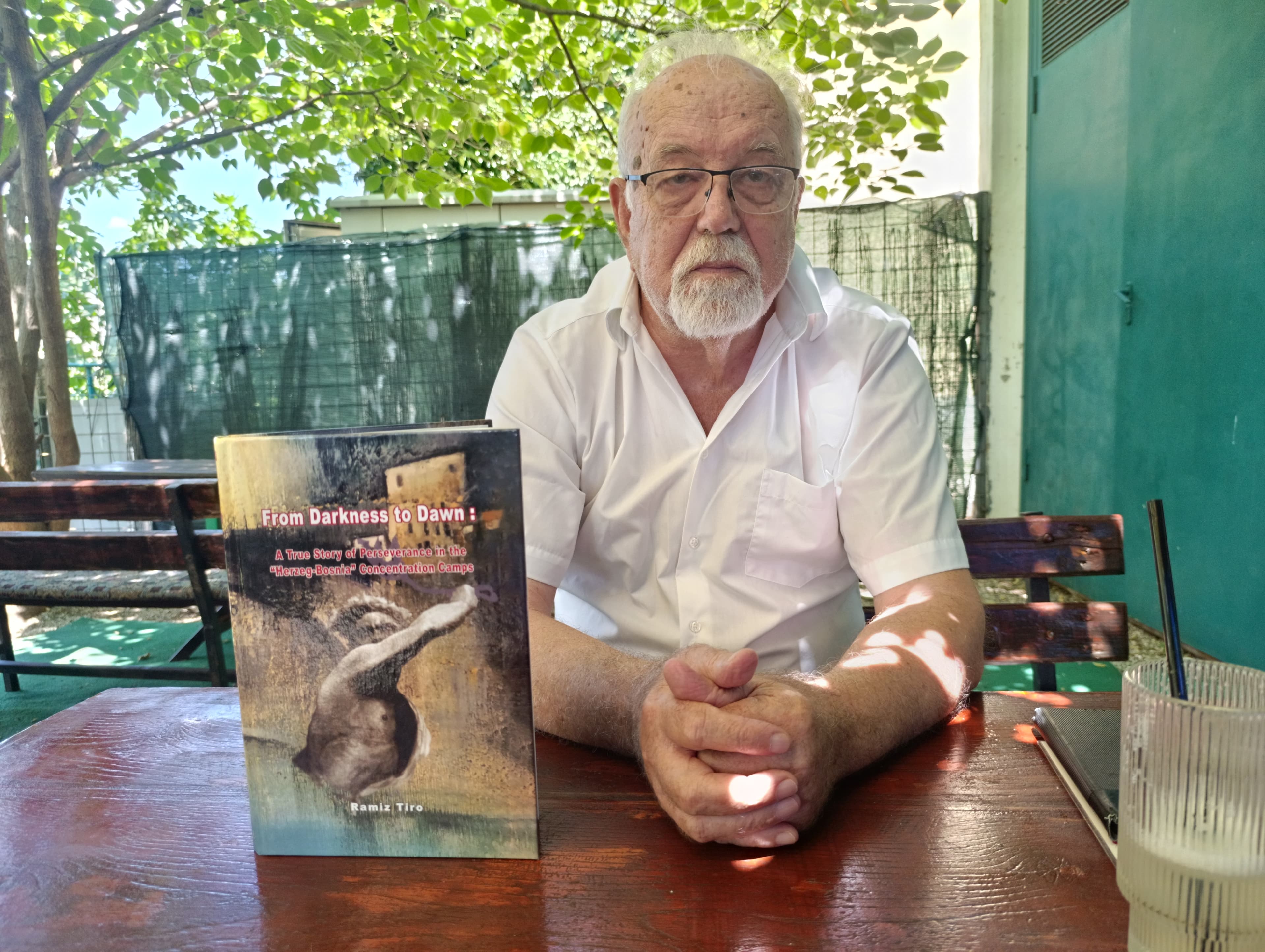 Iz pakla Dretelja do polica američkih biblioteka